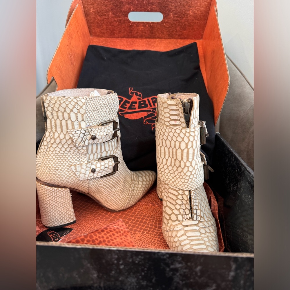 Joey FREEBIRD Original handcrafted ankle boots